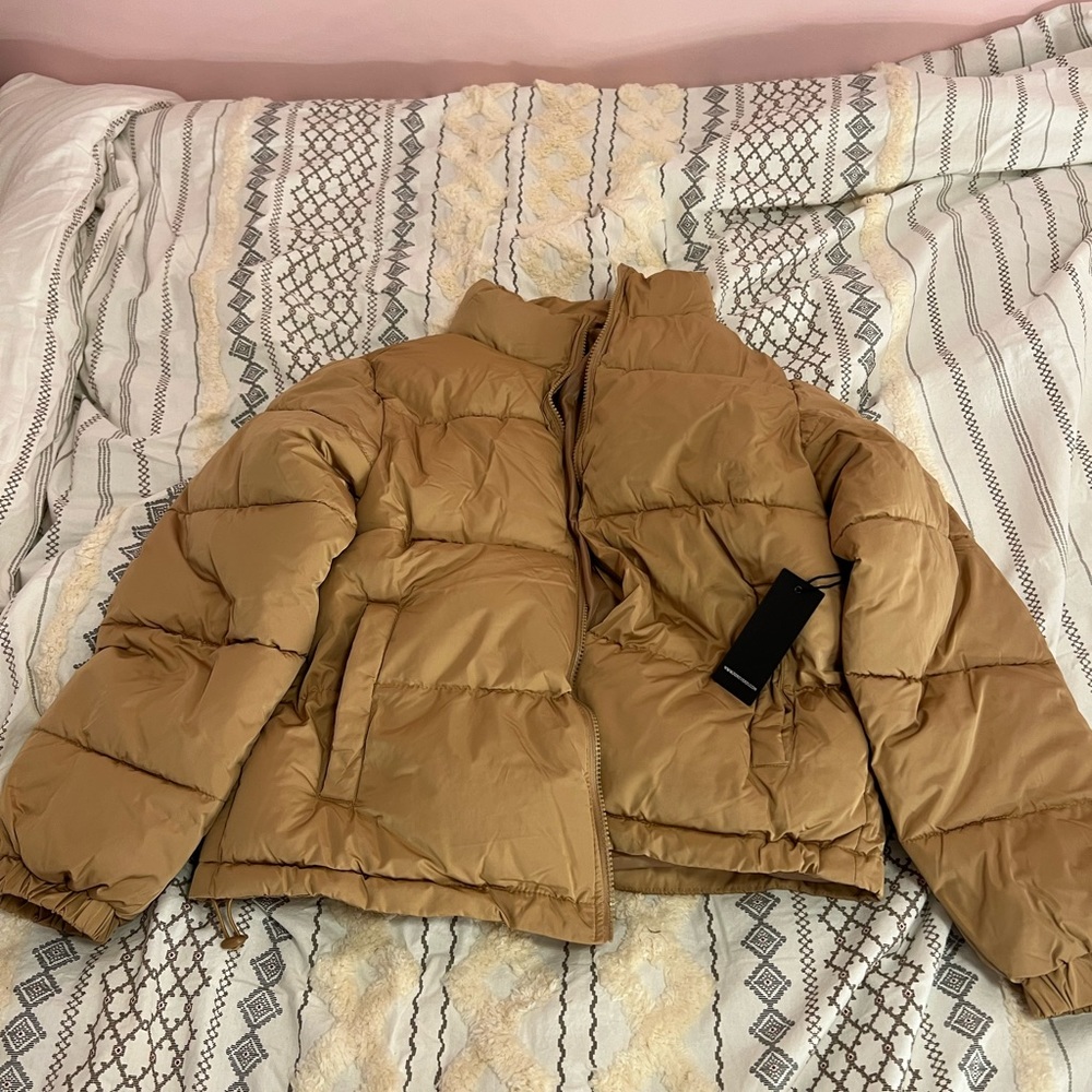 TAN/CARAMEL NEVER WORN PUFFER JACKET